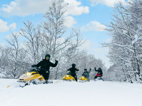 【北海道・仁木町】スノーモービル体験＜アドベンチャーコース60分＞初心者大歓迎！手ぶらOK！記念撮影・ホットドリンクサービス☆