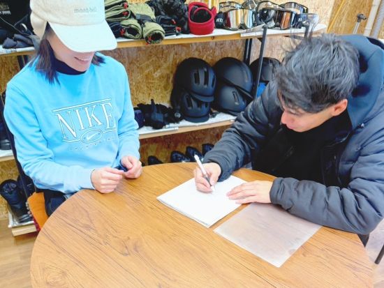 【北海道・仁木町】スノーモービル体験＜アドベンチャーコース60分＞初心者大歓迎！手ぶらOK！記念撮影・ホットドリンクサービス☆