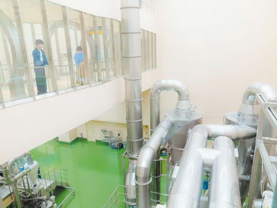 札幌発 冬の日帰りバスツアー　ロイズカカオ＆チョコレートタウン＋札幌もいわ山ロープウェイ＋場外市場での自由昼食＜1〜3月／1名様から催行／札幌駅発着＞