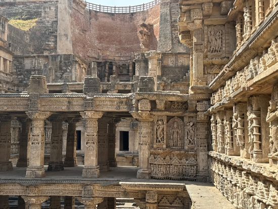 Gujrat (Rani-Ki-Vav3)