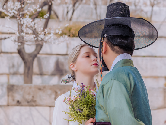 ソウル韓服フォトスナップ体験　コンテスト受賞歴ありのフォトグラファーが撮影！色彩美が際立つ特別な1枚を＜日本語OK／景福宮・昌徳宮またはソウル市内＞