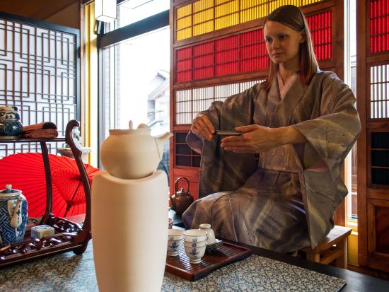 【京都・茶道体験】煎茶家による伝統のお手前と実践体験