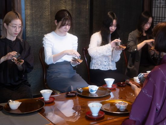 【京都・茶道体験】煎茶家による伝統のお手前と実践体験