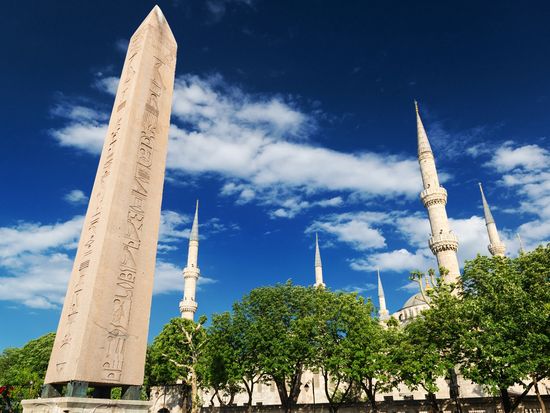 Turkey_Istanbul_Hippodrome_shutterstock_143252944