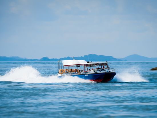 09 - Albatross Speedboat