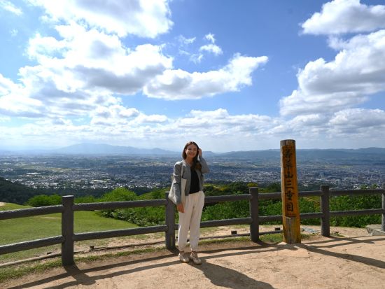 若草山頂行きバス 奈良の絶景と鹿のふれあいを楽しむ＜午前 or 午後／JR奈良駅・近鉄奈良駅発＞