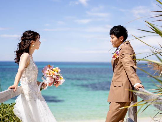 ロットネスト島　ウェディングフォト　ヘアメイク付きプランあり＜パース市内送迎付き／ヒラリーズ発着＞