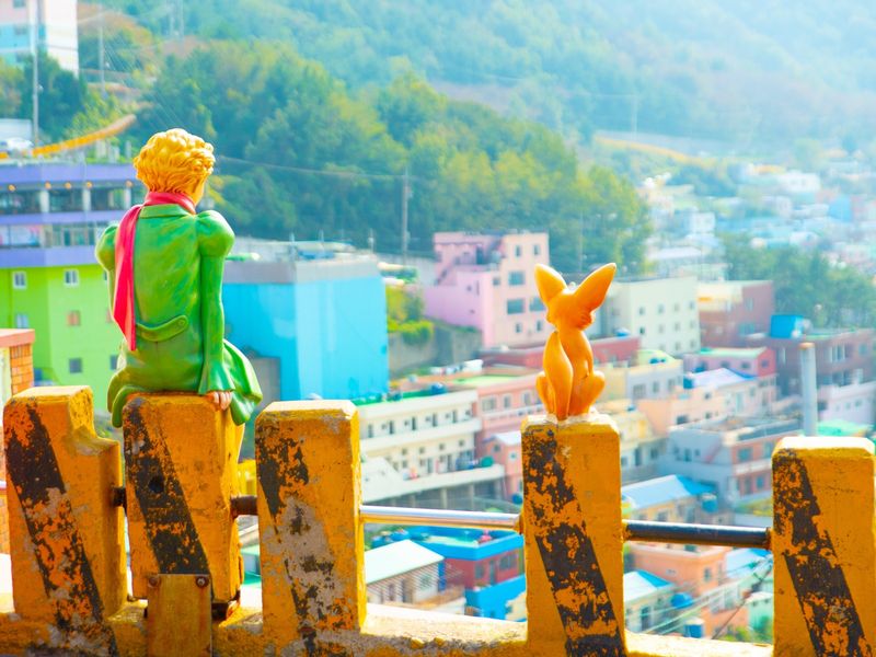 Korea_Busan_Gamcheon Culture Village_pixta_67032499_M