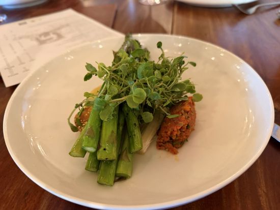 スワンバレーワイナリー1日ツアー　2軒のワイナリーでテイスティング＋グルメも満喫！オリジナルワインラベル作成も可能♪＜昼食付／ワイン試飲付／日本語ガイド＞