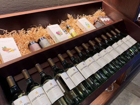 スワンバレーワイナリー1日ツアー　2軒のワイナリーでテイスティング＋グルメも満喫！オリジナルワインラベル作成も可能♪＜昼食付／ワイン試飲付／日本語ガイド＞