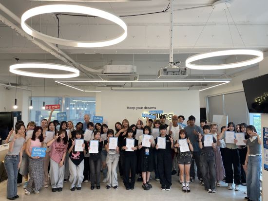 ローリングコリア韓国語学校　選べる授業のみまたは宿泊付きプラン　ダンス＆ボーカルレッスン付きK-POPコースもご用意！＜1～4週間／弘大＞