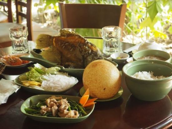 【ホーチミン発】ミトー メコン川クルーズ終日観光ツアー　＜日本語ガイド・昼食付き＞