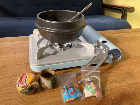 塩作り体験　那覇・国際通りでお守りにも使える塩作りワークショップ＜那覇／45分＞