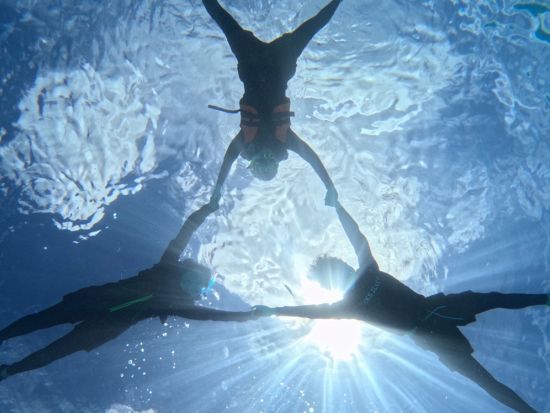 渡嘉敷島シュノーケルツアー　ウミガメに出会えるボードシュノーケル体験＜沖縄・慶良間諸島／渡嘉敷港送迎付き／GoPro撮影付＞