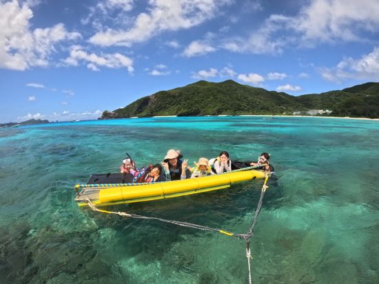 渡嘉敷島シュノーケルツアー　ウミガメに出会えるボードシュノーケル体験＜沖縄・慶良間諸島／渡嘉敷港送迎付き／GoPro撮影付＞