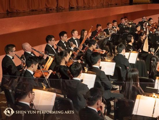 神韻（シェンユン）日本公演チケット 五千年の神伝文化が舞台でよみがえる芸術の奇跡＜約2時間／福岡市民ホール 大ホール＞