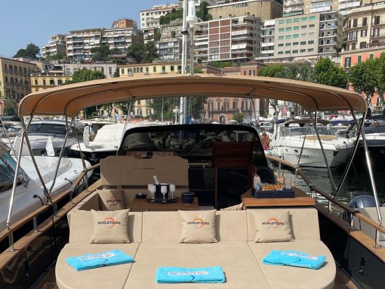 世界遺産アマルフィ海岸クルーズ＜貸切／英語＞