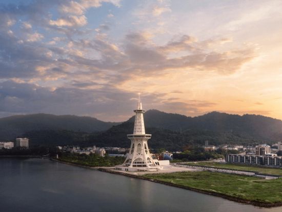 マハ・タワー「Maha Tower」スカイデッキ入場　クアの街＆アンダマン海を一望！空に浮かぶ感動ビュー＜サンセットチケットあり＞