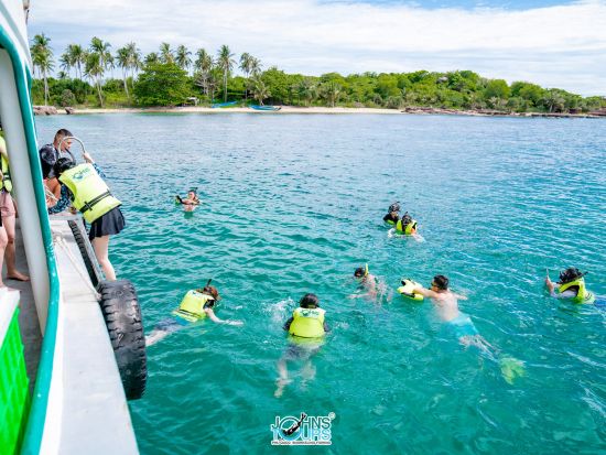 ボートで行く2島巡り　釣り＆シュノーケリング スオン島またはガムギー島＆メイ ルット トロン島＜1日／英語ガイド／昼食付き＞