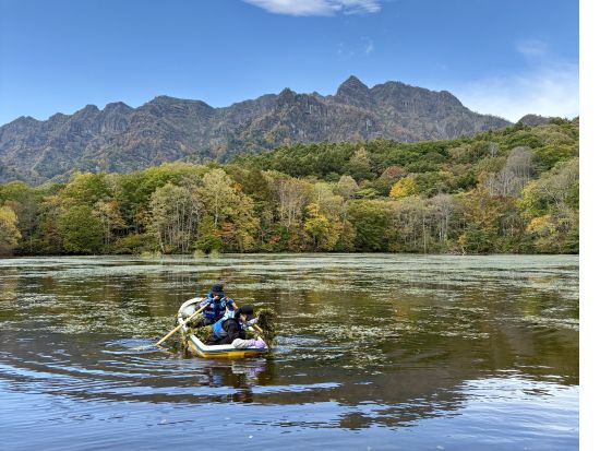 2026年6月7日(日) 限定20名 新緑の戸隠鏡池で貴重な体験！水草除去で自然と絶景を守る特別体験 ＜企画・協賛：ながの「四季の彩り」キャンペーン実行委員会＞