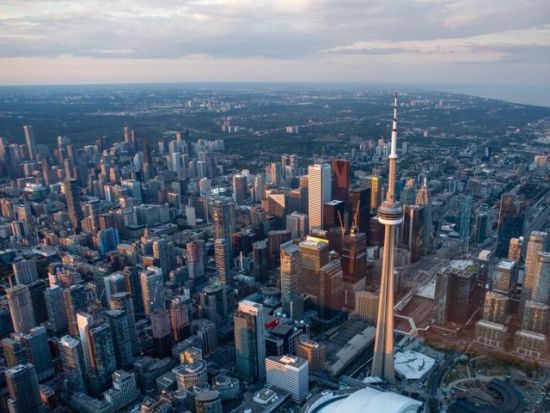 トロント野球観戦 3泊4日英語パッケージ / 観戦チケット＆トロントダウンタウンホテル３泊 & 往路空港送迎付き