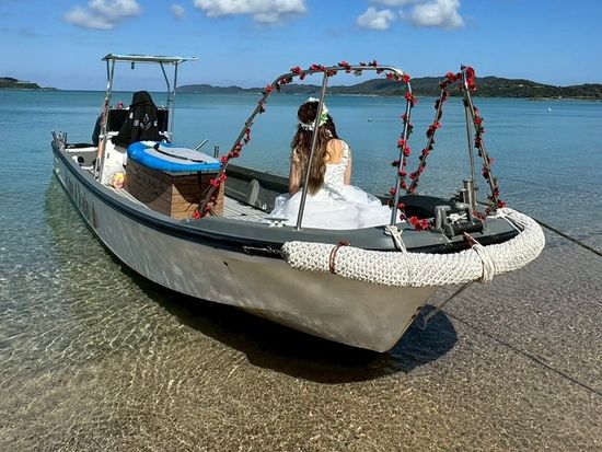 奄美大島【プライベートクルージング】感動のプロポーズ大作戦！ドローン撮影無料＆成功演出付き ＜3時間／龍郷町＞ by 奄美シーランドの写真3