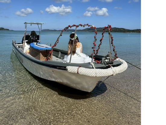 奄美大島【プライベートクルージング】感動のプロポーズ大作戦！ドローン撮影無料＆成功演出付き ＜3時間／龍郷町＞ by 奄美シーランド