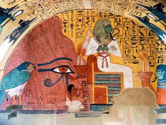 エジプト周遊 5泊6日ツアー　ルクソールの至宝「労働者の墓」を訪れる ＜食事付き／日本語ガイド＞