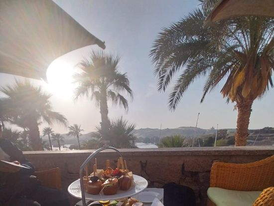 エジプト周遊 5泊6日ツアー　ルクソールの至宝「労働者の墓」を訪れる ＜食事付き／日本語ガイド＞