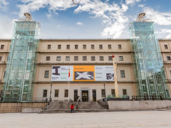 日本人現代美術アーティストがご案内！ソフィア王妃芸術センター訪問ツアー　プラド美術館付きプランあり ＜貸切／日本語／昼食付＞by [みゅう]