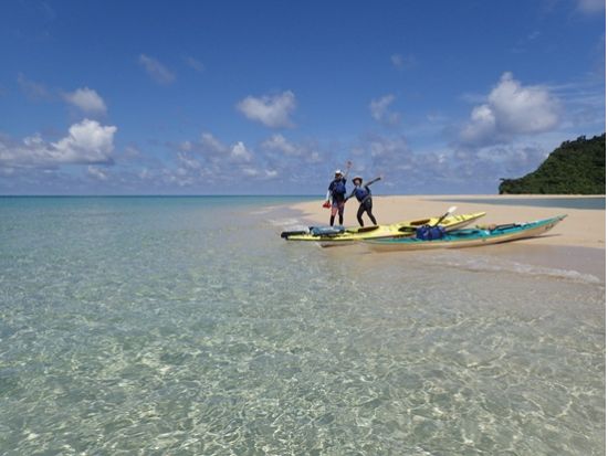 【4～10月限定】西表ブルーを満喫！本格シーカヤックツアー＜ランチ＆送迎付き／西表島＞