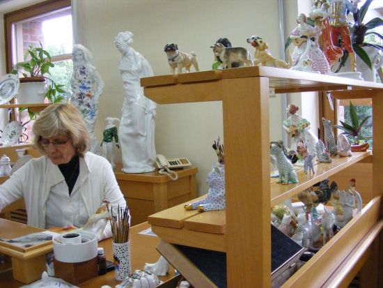 名陶ヘレンドの工房を訪ねる1日観光 ＜日本語／3～10月／昼食付き／ブダペスト発＞