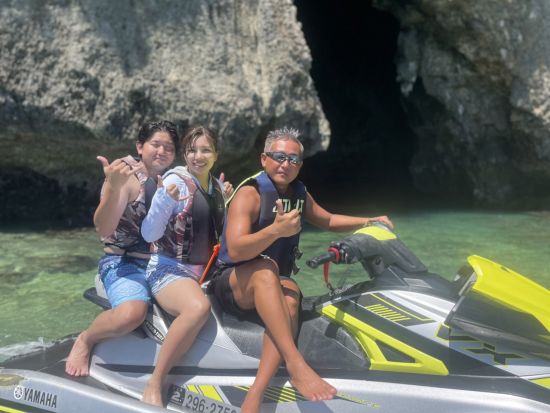 【免許必須】ジェットスキーレンタルプラン ビーチから出発するジェットスキープラン　手ぶらでOK＆映えスポット多数♪＜免許保持者向け／名護＞