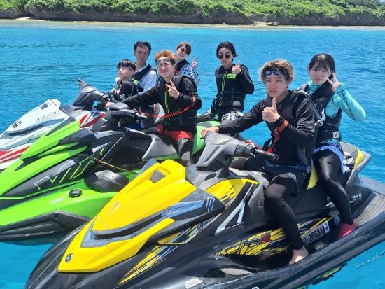 ジェットスキーツーリング ビーチから瀬底島または水納島へご案内 選べるサンセットプラン 手ぶらでOK＆映えスポット多数♪＜名護／免許不要＞