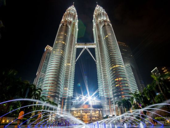 午後発 ブルーモスク＆ピンクモスク＆オープントップバス夜景ツアー アロー通りでのナイトマーケット食べ歩き＜半日／日本語ガイド＞