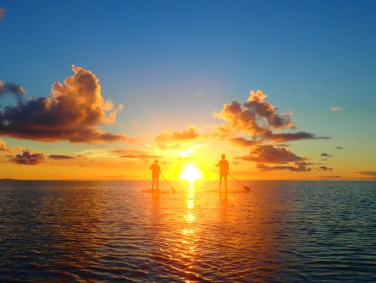 宮古島サンセットSUPツアー 夕日を眺めながらクルージング！ ツアー中の写真を無料プレゼント★＜初心者歓迎／6歳～／1時間半＞