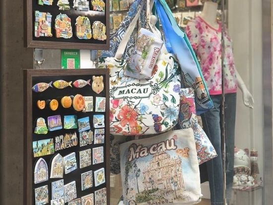 マカオ世界遺産観光ツアー！午後出発で歴史街地区と豪華ホテルカジノ満喫＜夜景観光バス付プランあり／日本語ガイド／香港発／往復フェリー付き＞