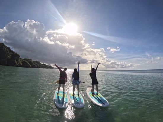 宮古島SUPツアー 透明度抜群の海をクルージング！ ツアー中の写真を無料プレゼント★＜初心者歓迎／6歳～／1時間半＞