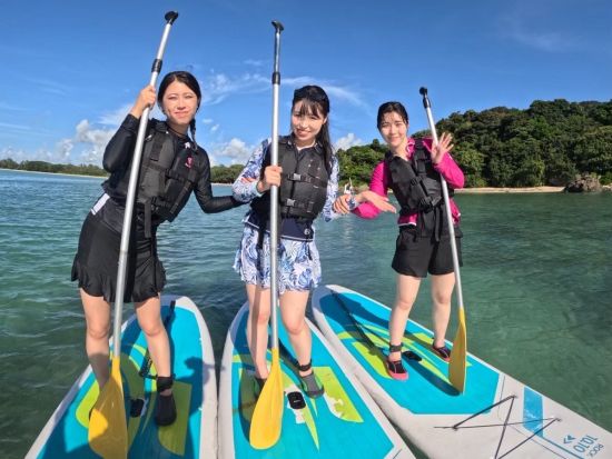 宮古島SUPツアー 透明度抜群の海をクルージング！ ツアー中の写真を無料プレゼント★＜初心者歓迎／6歳～／1時間半＞