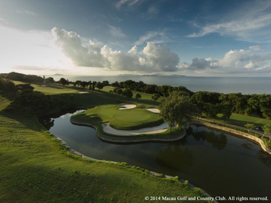 【ゴルフ場予約】マカオゴルフ＆カントリークラブ 18ホール＜平日限定／日本語ガイド／ホテル送迎付き／レンタルクラブあり＞