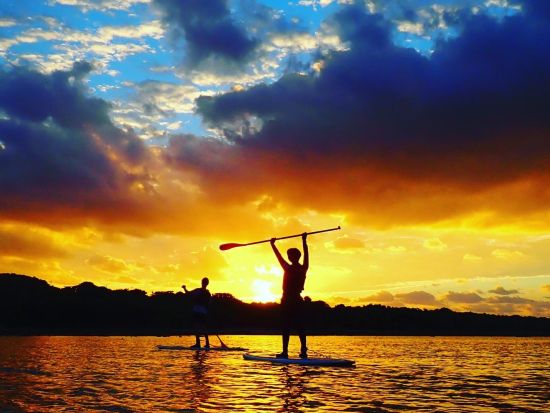 サンライズSUP体験 石垣島の海上で迎える特別な朝＜写真データ無料／石垣島／2時間＞