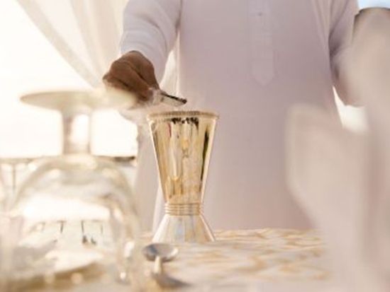 レストラン「アル・イワン（AL IWAN）」 食事券＆事前予約サービス＜ビュッフェランチ／ビュッフェディナー＞*ブルジュ・アル・アラブ内