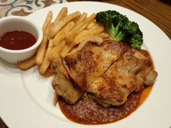 ポルトガル料レストラン「ドラゴンポルトガル（Dragon Portuguese Cuisine）」セットメニュー事前予約サービス＜マカオ／ランチまたはディナー＞