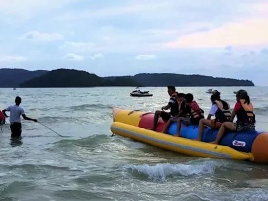 ランカウイ　マリンアクティビティ事前予約　バナナボートorパラセーリングorジェットスキー　＊即予約確定