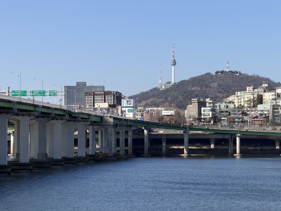 ソウル朝活ランニングツアー　K-POPアイドルも利用する漢江のコース＆カロスキルをガイドランナーと爽快ラン！＜朝／日本語ガイド＞