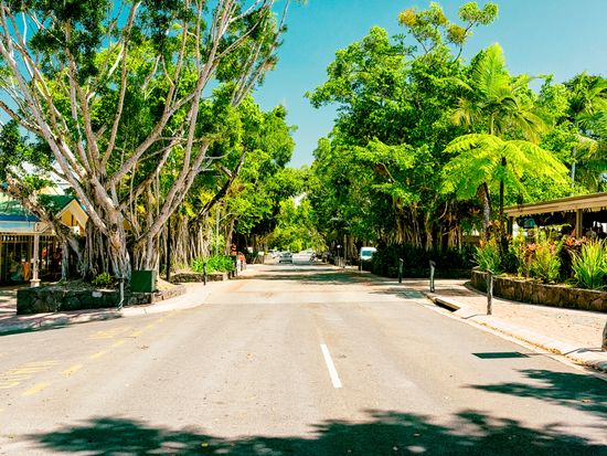 Australia_Cairns_Kuranda_Village_shutterstock_563933947