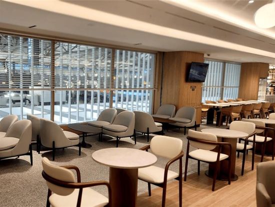 https___content.theloungemembers.com_content_bbs_file_lounge_26534