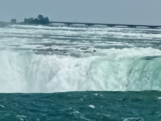 ナイアガラ半日観光ツアー　ナイアガラシティクルーズ付き＜混載／日本語ガイド／トロント発着＞