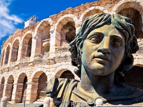 ミラノ市内ホテル ⇒  ヴェネチア・サンマルコ広場付近ホテル 送迎サービス　立ち寄り観光付きプランあり＜貸切／英語ドライバー＞ by Max Harvest