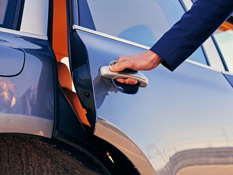 generic_car-service_transfers_shutterstock_688549411 (1)